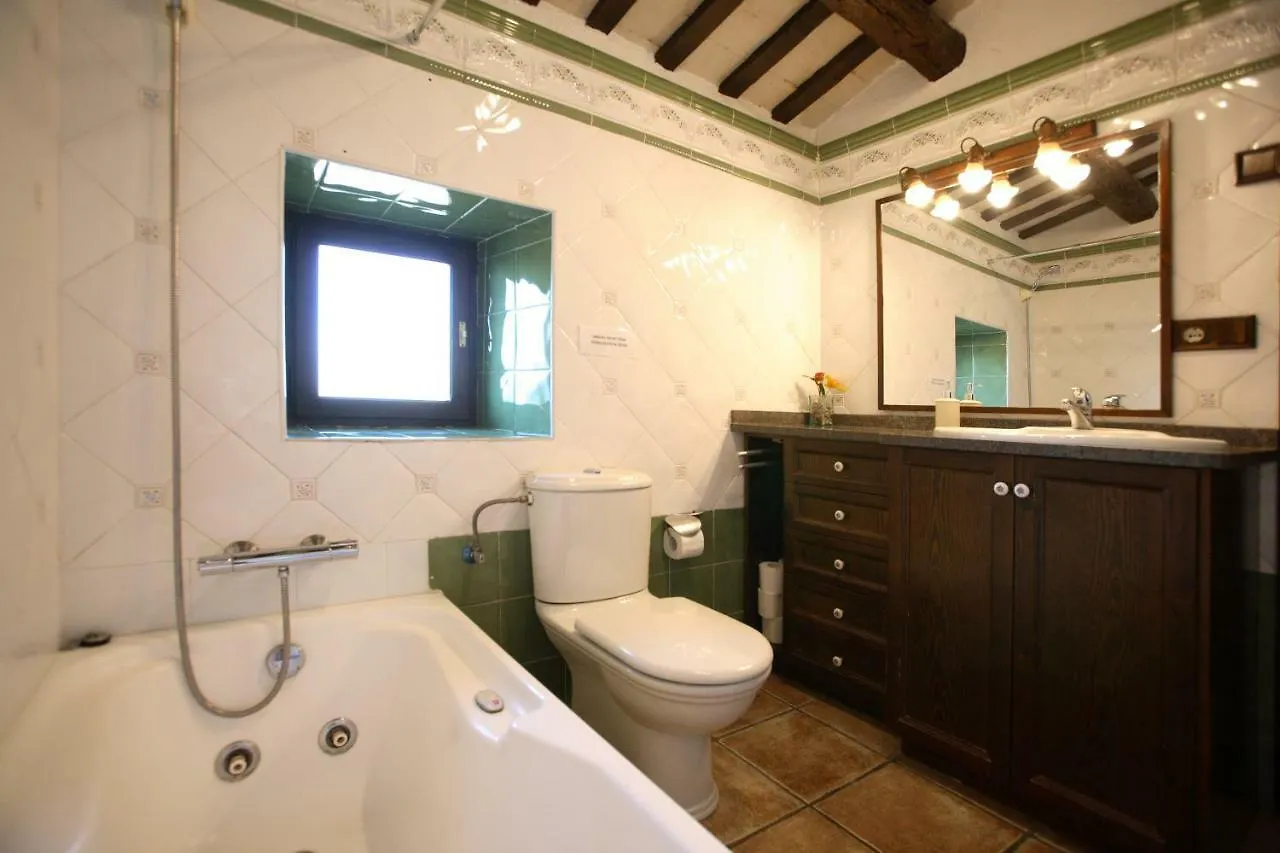 Country house Masia Montbru Hotel Moia